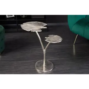 Estila Art-deco stříbrný příruční stolek Ginko se dvěma deskami ve tvaru listu kovový 56cm