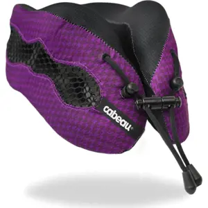 Mack´s Cestovní polštář z paměťové pěny Cabeau Evolution Cool® - Purple